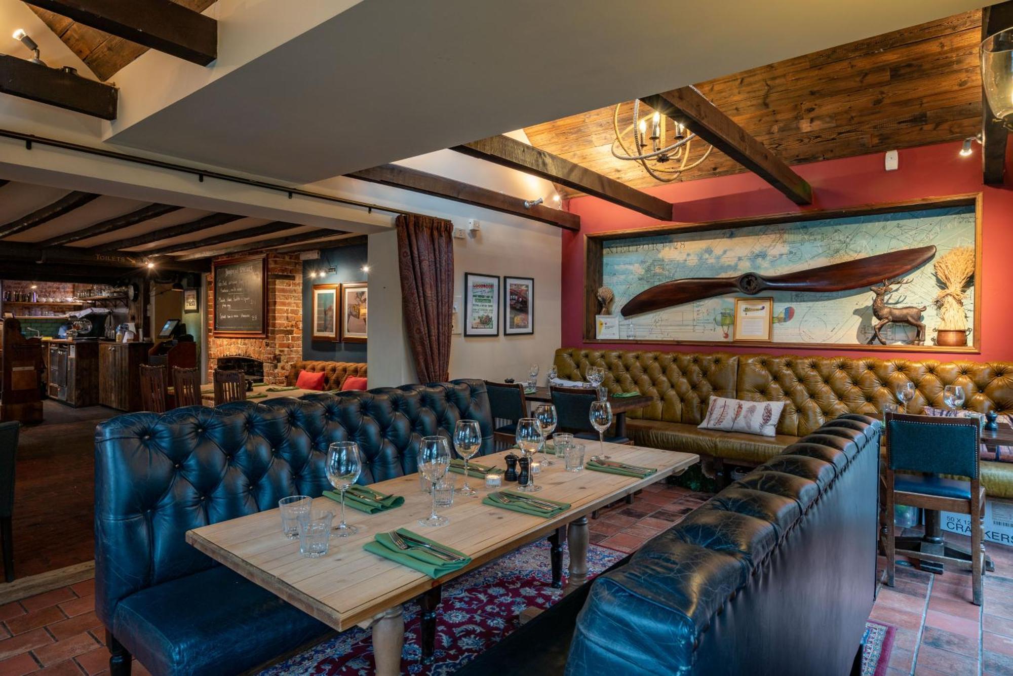 The Royal Oak Inn Chichester Exterior foto